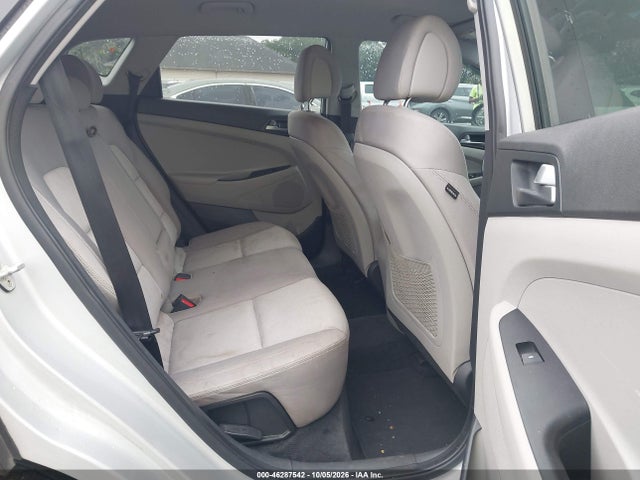 Продаж на аукціоні авто 2016 Hyundai Tucson Sport, vin: KM8J33A20GU114611, номер лоту: 46287542