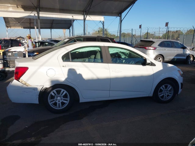 Chevrolet Sonic Lt Auto 2014 1G1JC5SH1E4106803 Image 13
