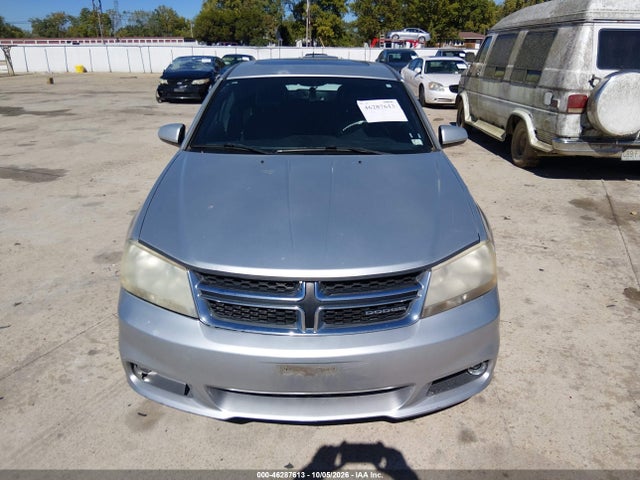 46287613 :رقم المزاد ، 1B3BD2FG9BN531606 vin ، 2011 Dodge Avenger Lux مزاد بيع