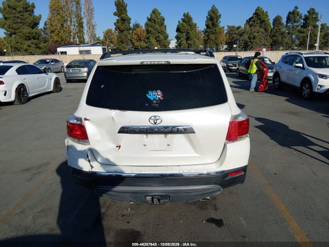 Продажа на аукционе авто 2013 Toyota Highlander Base Plus, vin: 5TDZA3EH7DS038574, номер лота: 46287645