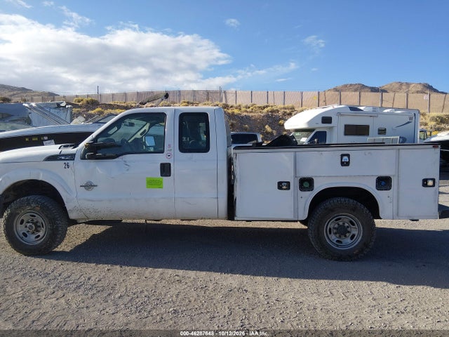 46287648 :رقم المزاد ، 1FD8X3BT4GED02732 vin ، 2016 Ford F-350 Xl مزاد بيع