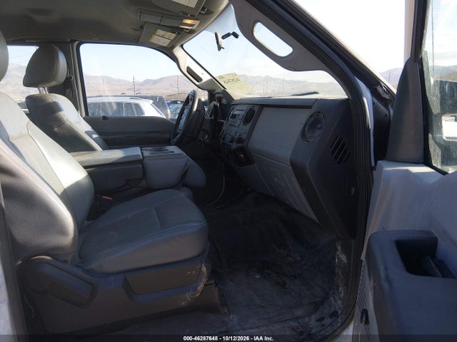 46287648 :رقم المزاد ، 1FD8X3BT4GED02732 vin ، 2016 Ford F-350 Xl مزاد بيع
