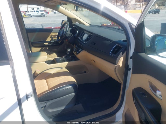 KIA SEDONA LX 2017 KNDMB5C15H6332280 Image 5