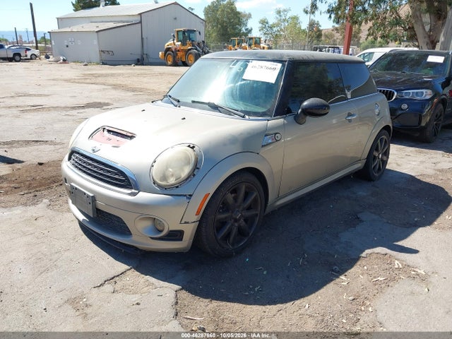 46287660 :رقم المزاد ، WMWMF7C53ATZ72902 vin ، 2010 Mini Cooper S مزاد بيع