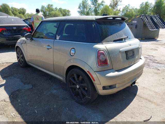 46287660 :رقم المزاد ، WMWMF7C53ATZ72902 vin ، 2010 Mini Cooper S مزاد بيع