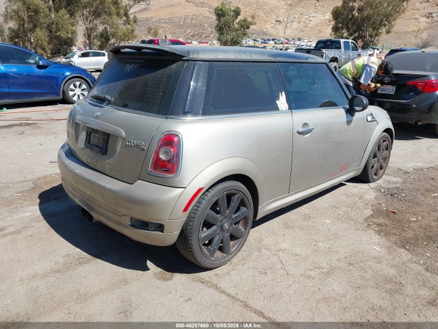 46287660 :رقم المزاد ، WMWMF7C53ATZ72902 vin ، 2010 Mini Cooper S مزاد بيع