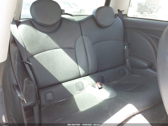 46287660 :رقم المزاد ، WMWMF7C53ATZ72902 vin ، 2010 Mini Cooper S مزاد بيع