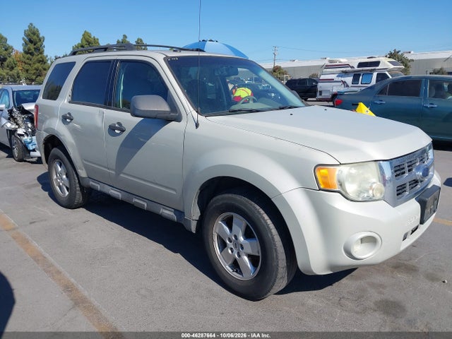 46287664 :رقم المزاد ، 1FMCU03G79KA45153 vin ، 2009 Ford Escape Xlt مزاد بيع