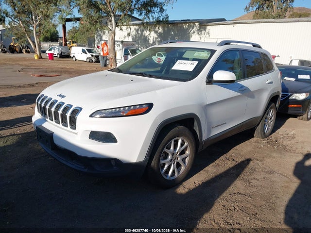 1C4PJMCB0GW301570 Jeep Cherokee Latitude