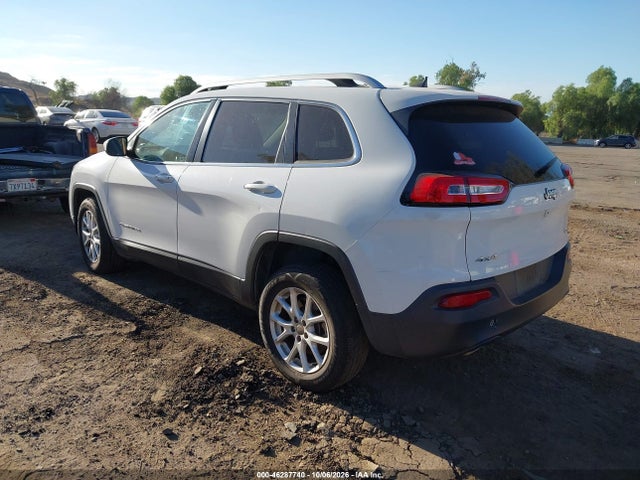 1C4PJMCB0GW301570 Jeep Cherokee Latitude