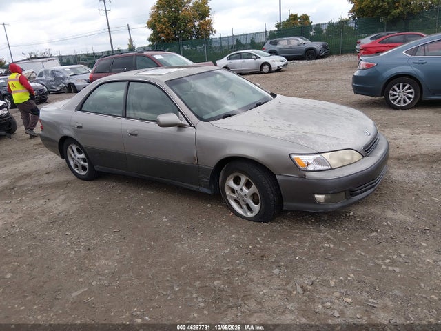 2001 Lexus Es 300 მანქანა იყიდება აუქციონზე, vin: JT8BF28G010329642, აუქციონის ნომერი: 46287781