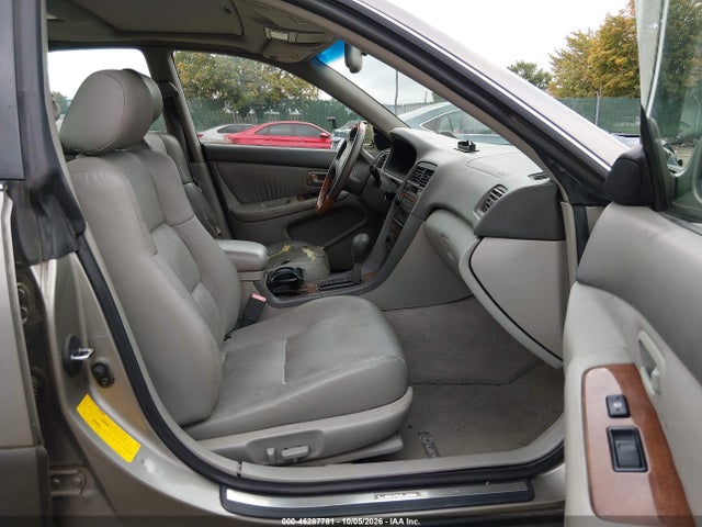 2001 Lexus Es 300 მანქანა იყიდება აუქციონზე, vin: JT8BF28G010329642, აუქციონის ნომერი: 46287781