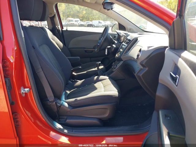 46287822 :رقم المزاد ، 1G1JD6SB6D4168503 vin ، 2013 Chevrolet Sonic Lt Manual مزاد بيع