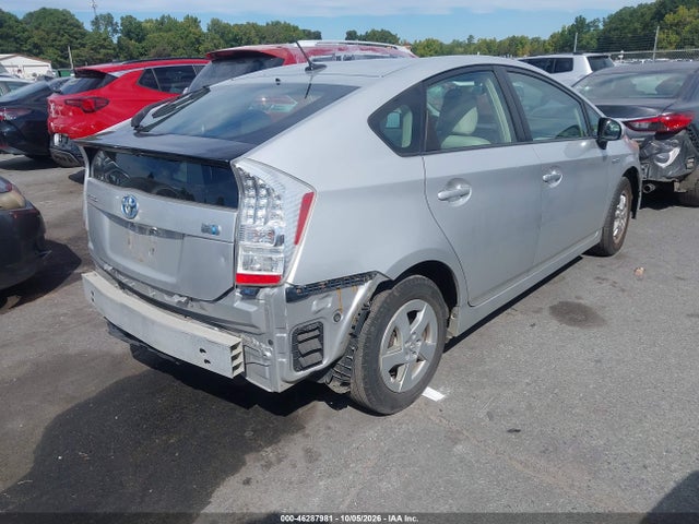 46287981 :رقم المزاد ، JTDKN3DU9A0056559 vin ، 2010 Toyota Prius Iii مزاد بيع