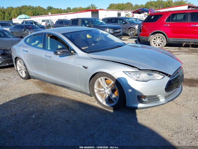 Auction sale of the 2013 Tesla Model S, vin: 5YJSA1DG4DFP03790, lot number: 46288033