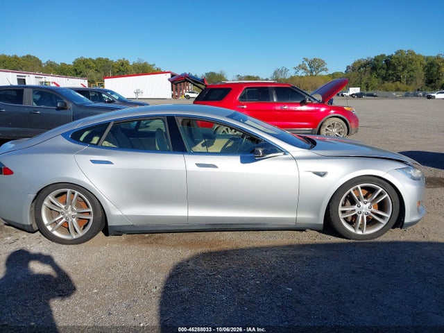 Auction sale of the 2013 Tesla Model S, vin: 5YJSA1DG4DFP03790, lot number: 46288033