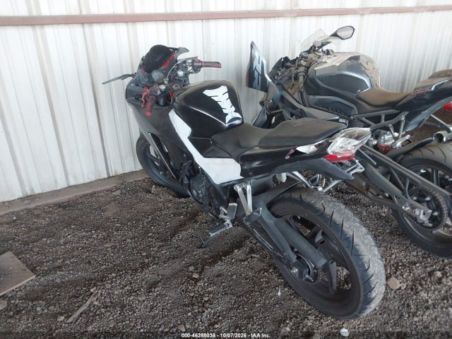 2015 Honda Cbr300 Ra მანქანა იყიდება აუქციონზე, vin: MLHNC5159F5100725, აუქციონის ნომერი: 46288038