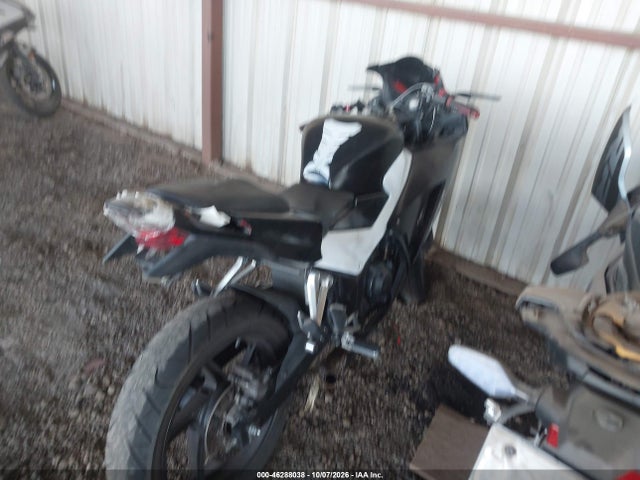 2015 Honda Cbr300 Ra მანქანა იყიდება აუქციონზე, vin: MLHNC5159F5100725, აუქციონის ნომერი: 46288038