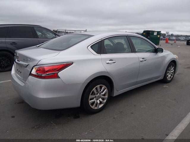 Продаж на аукціоні авто 2015 Nissan Altima 2.5 S, vin: 1N4AL3AP3FN372121, номер лоту: 46288096