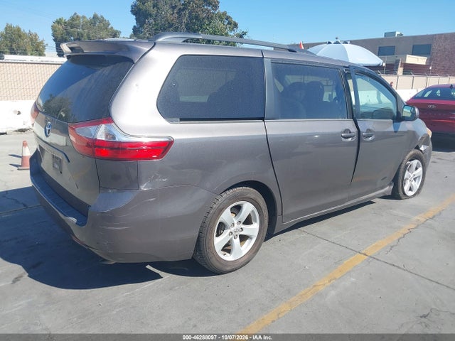 Toyota Sienna Le 8 Passenger 2015 5TDKK3DC9FS567032 Image 4