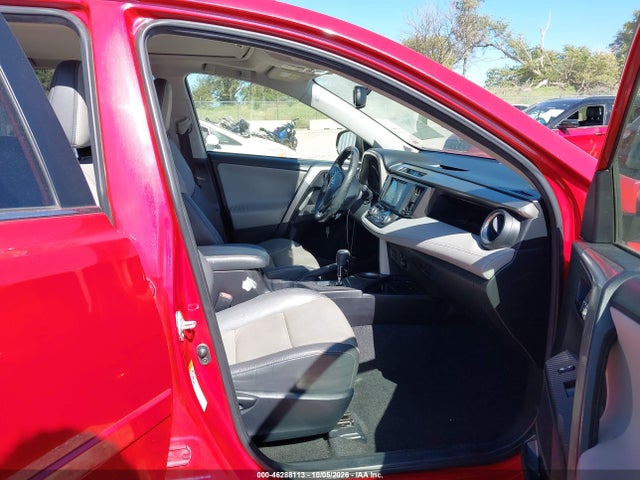 46288113 :رقم المزاد ، JTMDFREV3FD130655 vin ، 2015 Toyota Rav4 Limited مزاد بيع