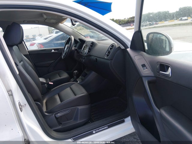 Aukcja sprzedaży 2016 Volkswagen Tiguan R-line/s/se/sel, vin: WVGAV7AX0GW536394, numer aukcji: 46288120