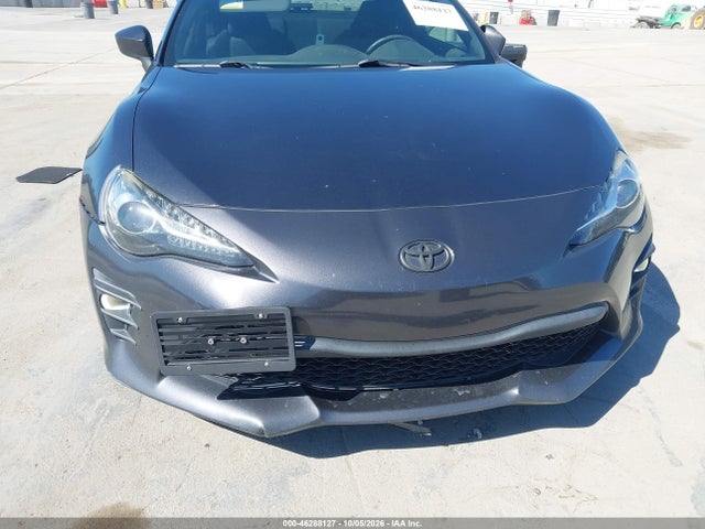 46288127 :رقم المزاد ، JF1ZNAA14H8700676 vin ، 2017 Toyota 86 مزاد بيع