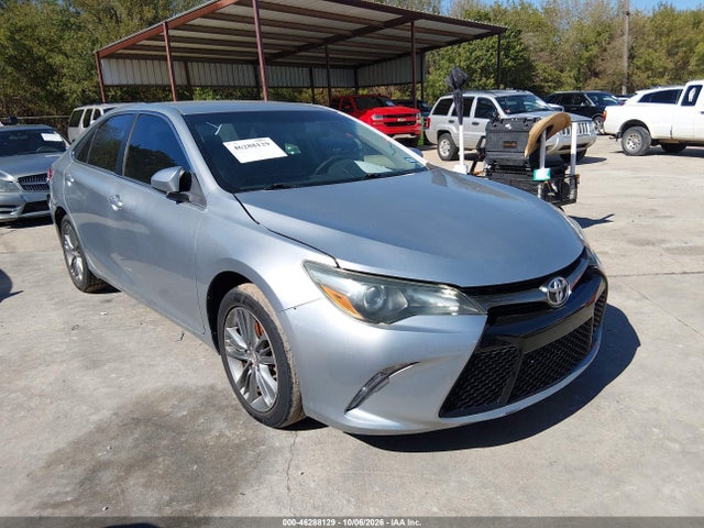 2015 Toyota Camry Se მანქანა იყიდება აუქციონზე, vin: 4T1BF1FK1FU887126, აუქციონის ნომერი: 46288129