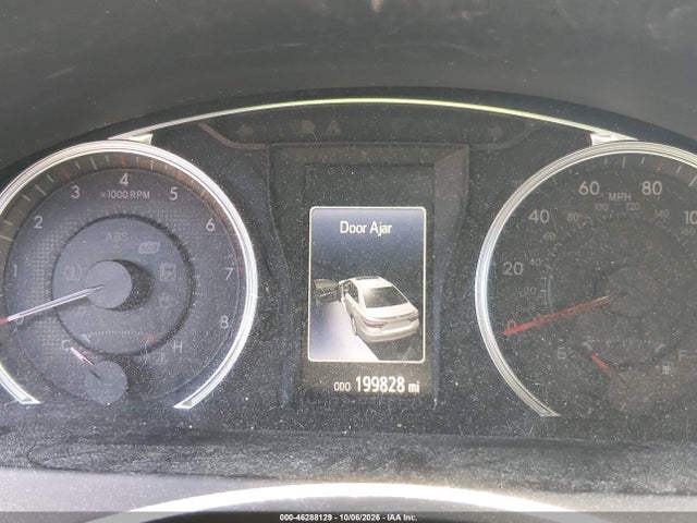 46288129 :رقم المزاد ، 4T1BF1FK1FU887126 vin ، 2015 Toyota Camry Se مزاد بيع