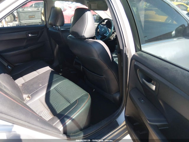 46288129 :رقم المزاد ، 4T1BF1FK1FU887126 vin ، 2015 Toyota Camry Se مزاد بيع