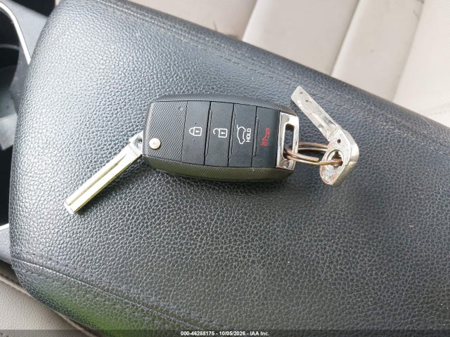 Продажа на аукционе авто 2015 Kia Optima Lx, vin: 5XXGM4A77FG462133, номер лота: 46288175