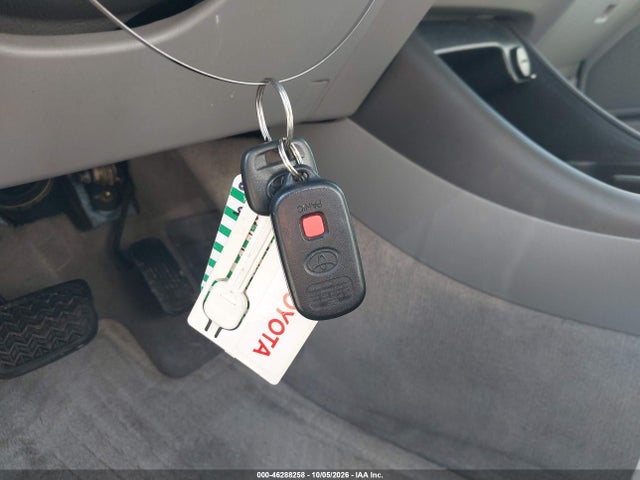 2004 Toyota Camry Le მანქანა იყიდება აუქციონზე, vin: 4T1BE32K54U330155, აუქციონის ნომერი: 46288258
