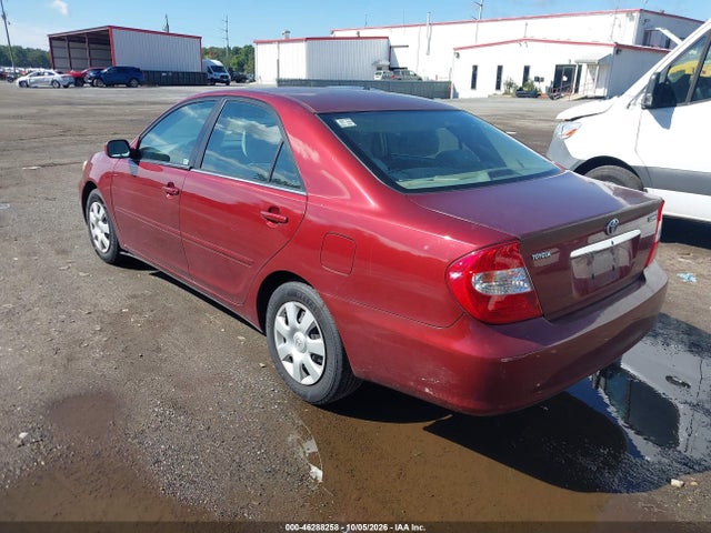2004 Toyota Camry Le მანქანა იყიდება აუქციონზე, vin: 4T1BE32K54U330155, აუქციონის ნომერი: 46288258