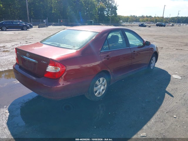 2004 Toyota Camry Le მანქანა იყიდება აუქციონზე, vin: 4T1BE32K54U330155, აუქციონის ნომერი: 46288258