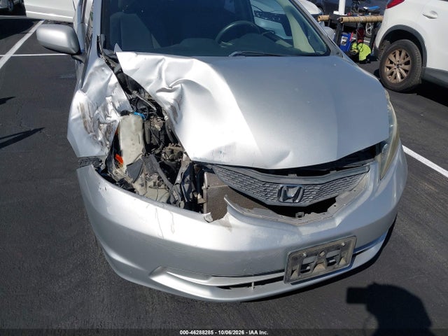 2012 Honda Fit მანქანა იყიდება აუქციონზე, vin: JHMGE8H33CC025330, აუქციონის ნომერი: 46288285