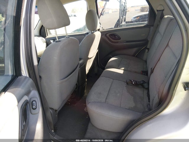 2005 Ford Escape Xlt მანქანა იყიდება აუქციონზე, vin: 1FMYU93165KA60372, აუქციონის ნომერი: 46288314