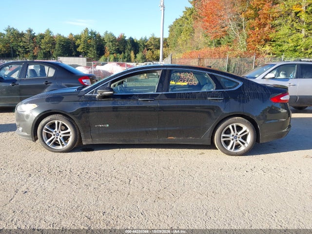 2016 Ford Fusion Hybrid Titanium მანქანა იყიდება აუქციონზე, vin: 3FA6P0RU3GR162233, აუქციონის ნომერი: 46288366