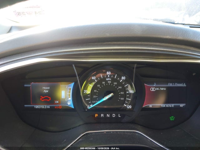 2016 Ford Fusion Hybrid Titanium მანქანა იყიდება აუქციონზე, vin: 3FA6P0RU3GR162233, აუქციონის ნომერი: 46288366
