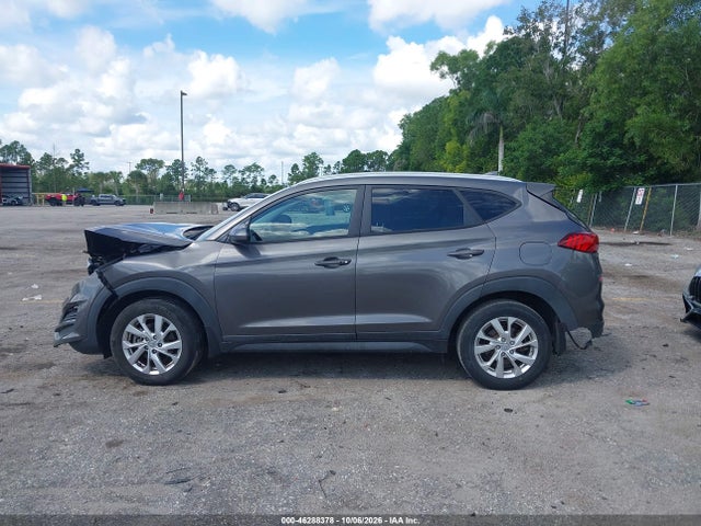 2020 Hyundai Tucson Value მანქანა იყიდება აუქციონზე, vin: KM8J33A41LU238642, აუქციონის ნომერი: 46288378