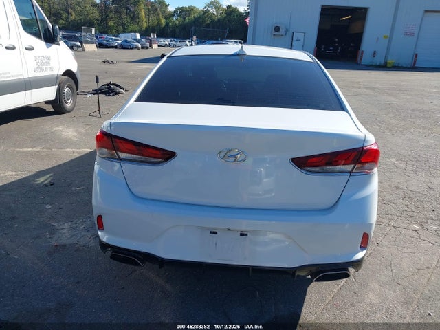 2018 Hyundai Sonata Sport მანქანა იყიდება აუქციონზე, vin: 5NPE34AF3JH694209, აუქციონის ნომერი: 46288382