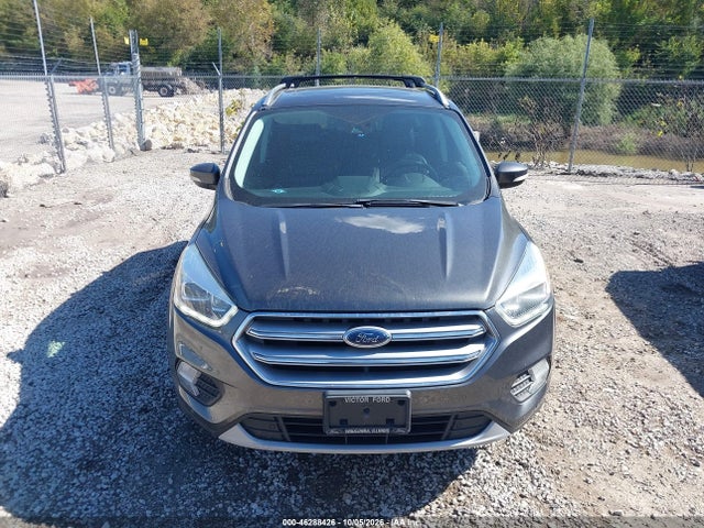 46288426 :رقم المزاد ، 1FMCU9J9XHUB65976 vin ، 2017 Ford Escape Titanium مزاد بيع