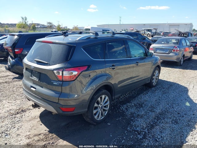 46288426 :رقم المزاد ، 1FMCU9J9XHUB65976 vin ، 2017 Ford Escape Titanium مزاد بيع