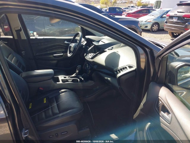 46288426 :رقم المزاد ، 1FMCU9J9XHUB65976 vin ، 2017 Ford Escape Titanium مزاد بيع