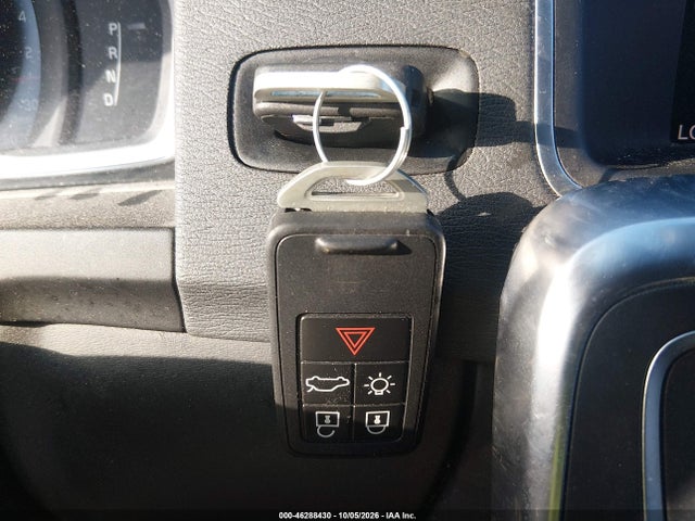 2018 Volvo S60 Inscription T5 მანქანა იყიდება აუქციონზე, vin: LYV402TK9JB176799, აუქციონის ნომერი: 46288430