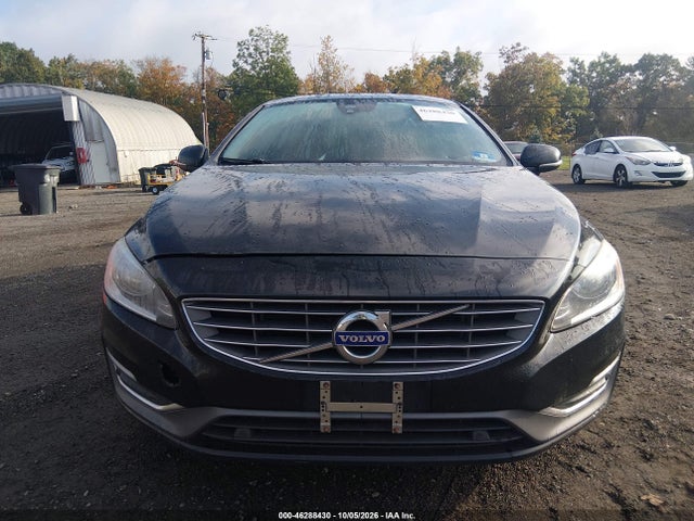 2018 Volvo S60 Inscription T5 მანქანა იყიდება აუქციონზე, vin: LYV402TK9JB176799, აუქციონის ნომერი: 46288430