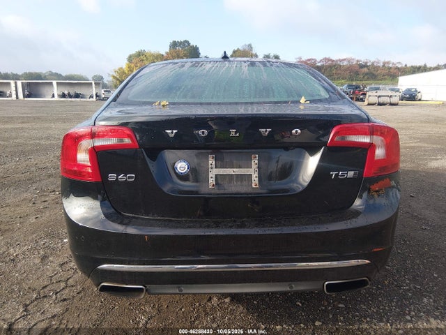 2018 Volvo S60 Inscription T5 მანქანა იყიდება აუქციონზე, vin: LYV402TK9JB176799, აუქციონის ნომერი: 46288430