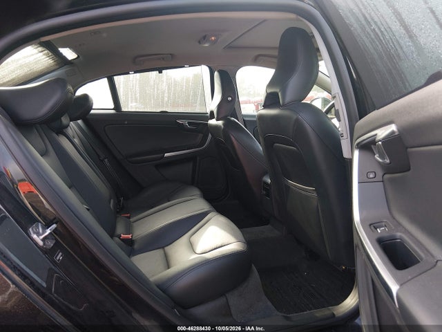 2018 Volvo S60 Inscription T5 მანქანა იყიდება აუქციონზე, vin: LYV402TK9JB176799, აუქციონის ნომერი: 46288430