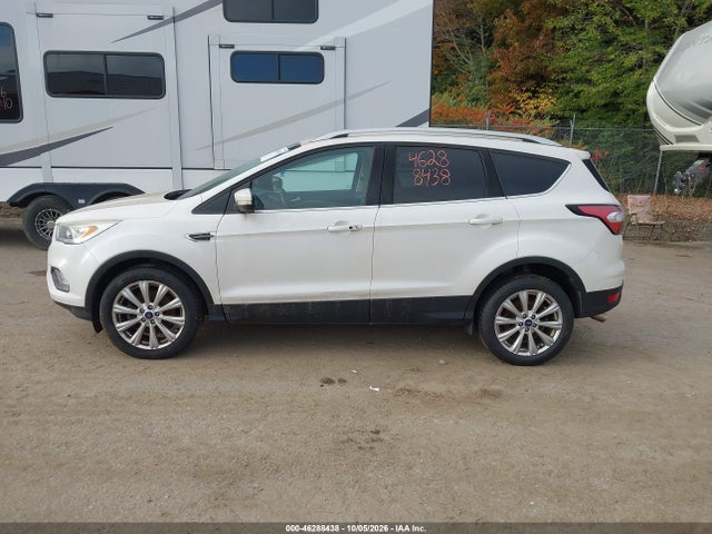2017 Ford Escape Titanium მანქანა იყიდება აუქციონზე, vin: 1FMCU9JDXHUD01883, აუქციონის ნომერი: 46288438