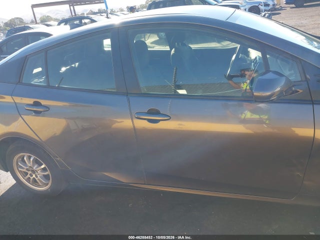 Продаж на аукціоні авто 2016 Toyota Prius Two Eco, vin: JTDKARFU0G3025820, номер лоту: 46288452