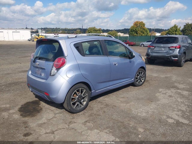 Chevrolet Spark 2lt Auto 2014 KL8CF6S9XEC453700 Image 4